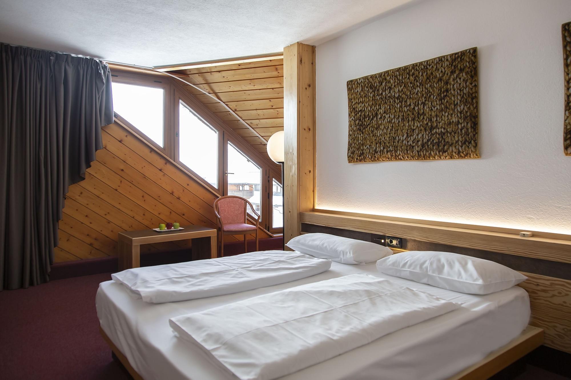 Blu Hotel Senales Zirm-Cristal Maso Corto Luaran gambar