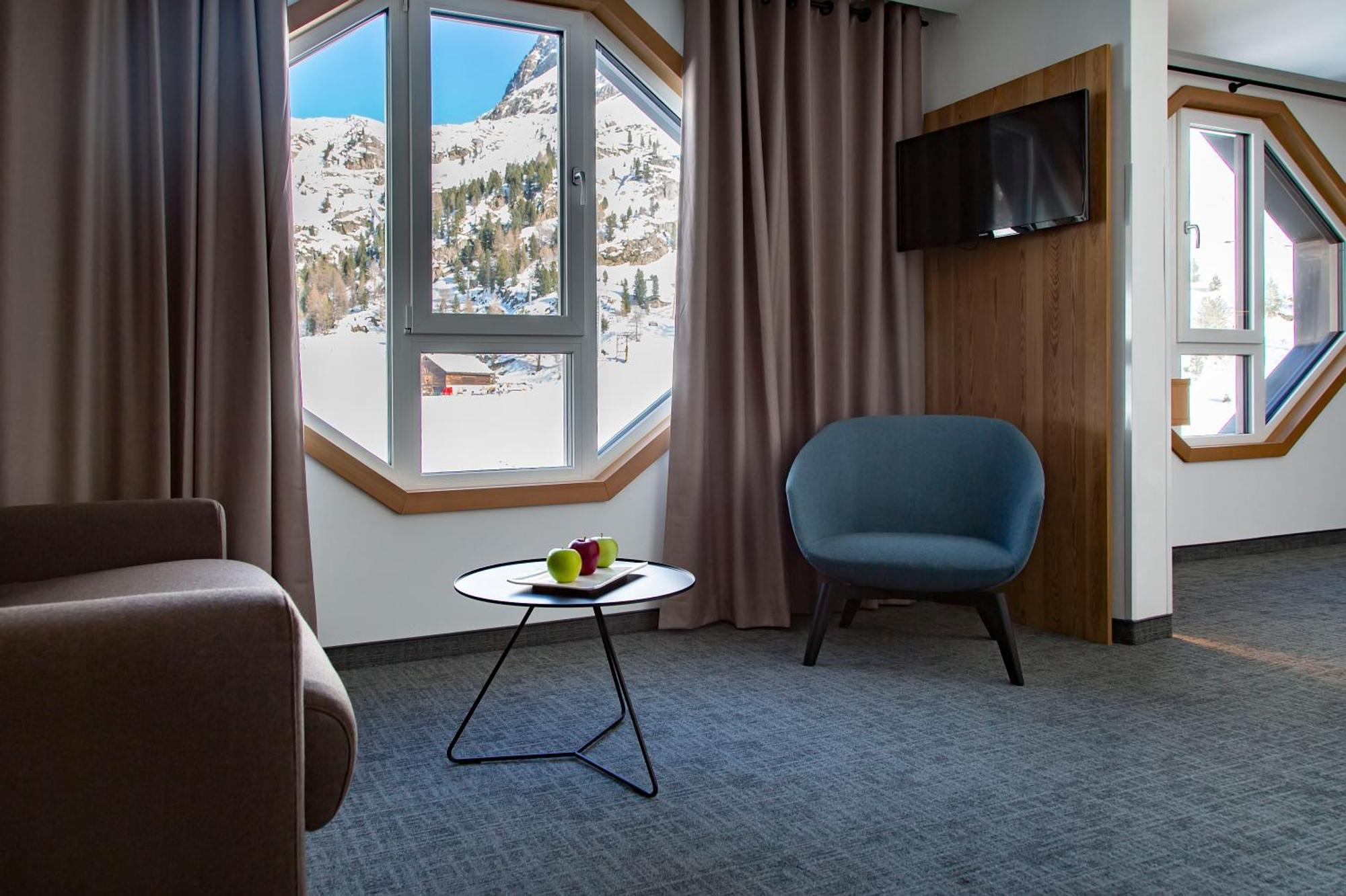 Blu Hotel Senales Zirm-Cristal Maso Corto Bilik gambar